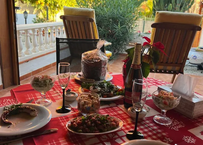 Cactus's House, 150 M Beach, 1 Bdr, 4 Guests, Wifi, Netflix, Апартаменти